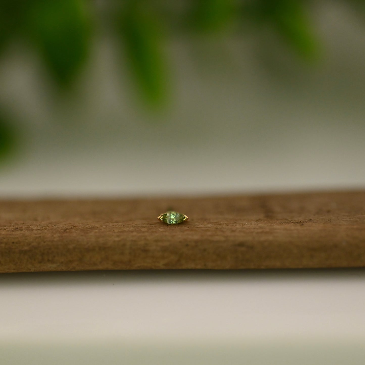 Marquise V Prong - Small