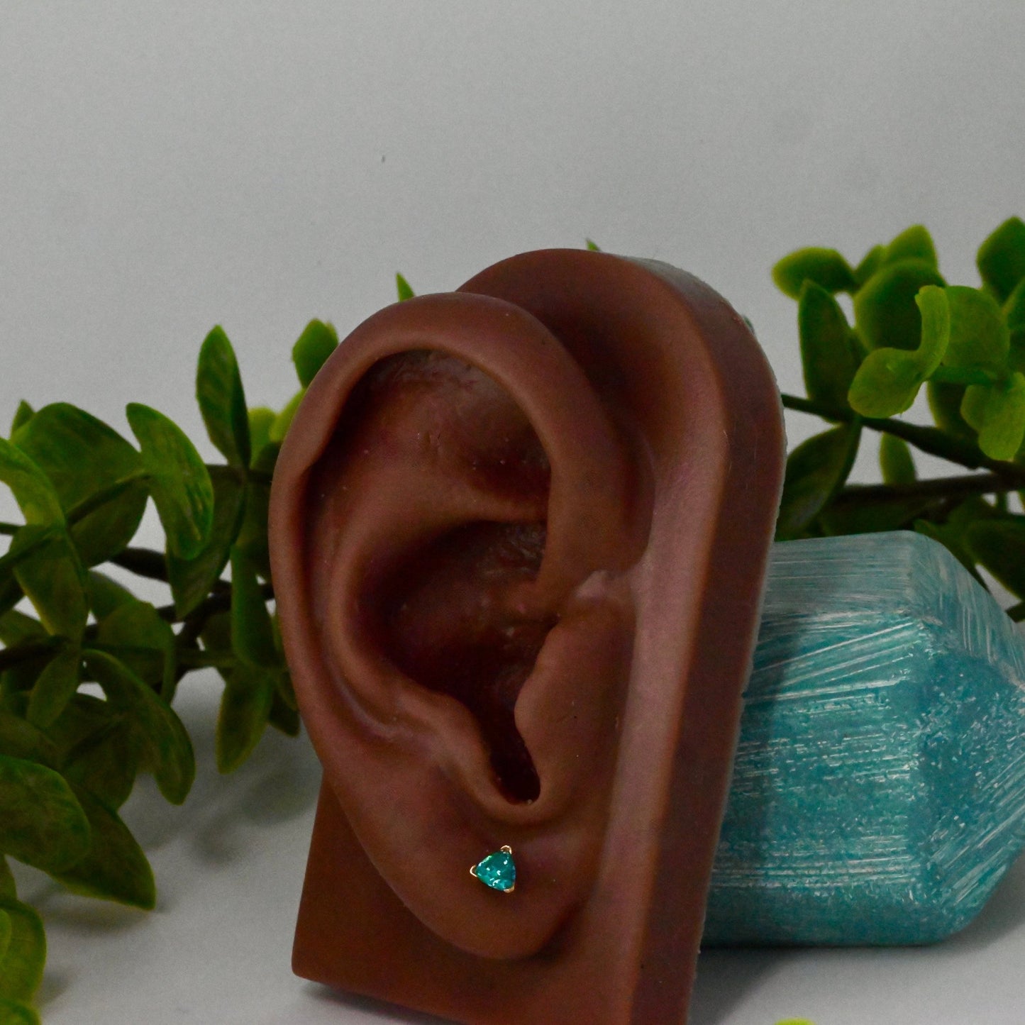 18K Gold Trillion - 4mm - Agave in Bloom