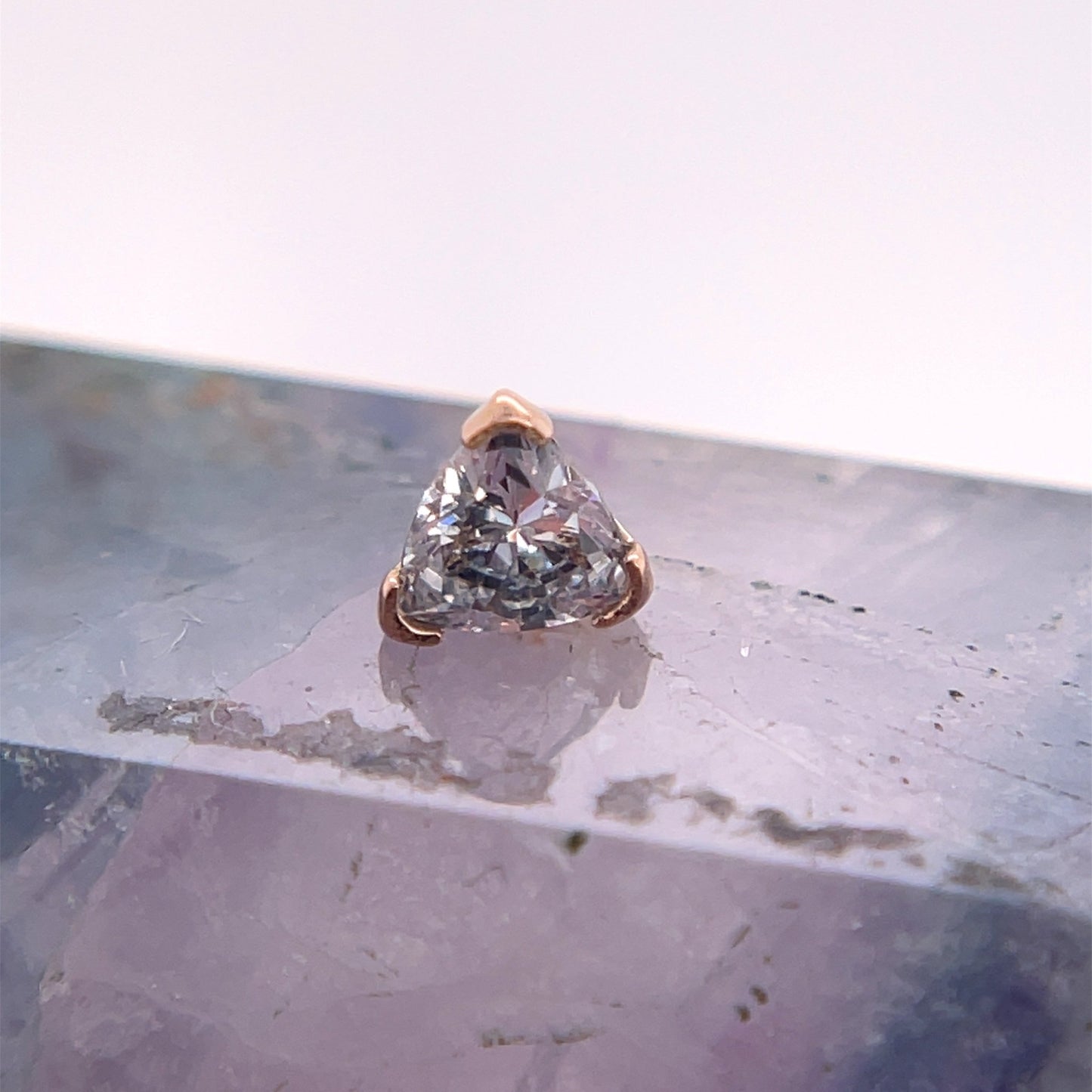 18K Gold Trillion - 4mm - Agave in Bloom