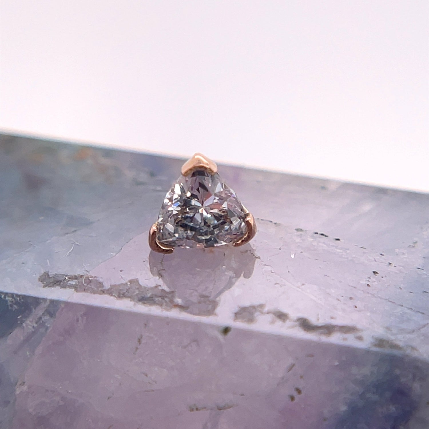 18K Gold Trillion - 4mm - Agave in Bloom