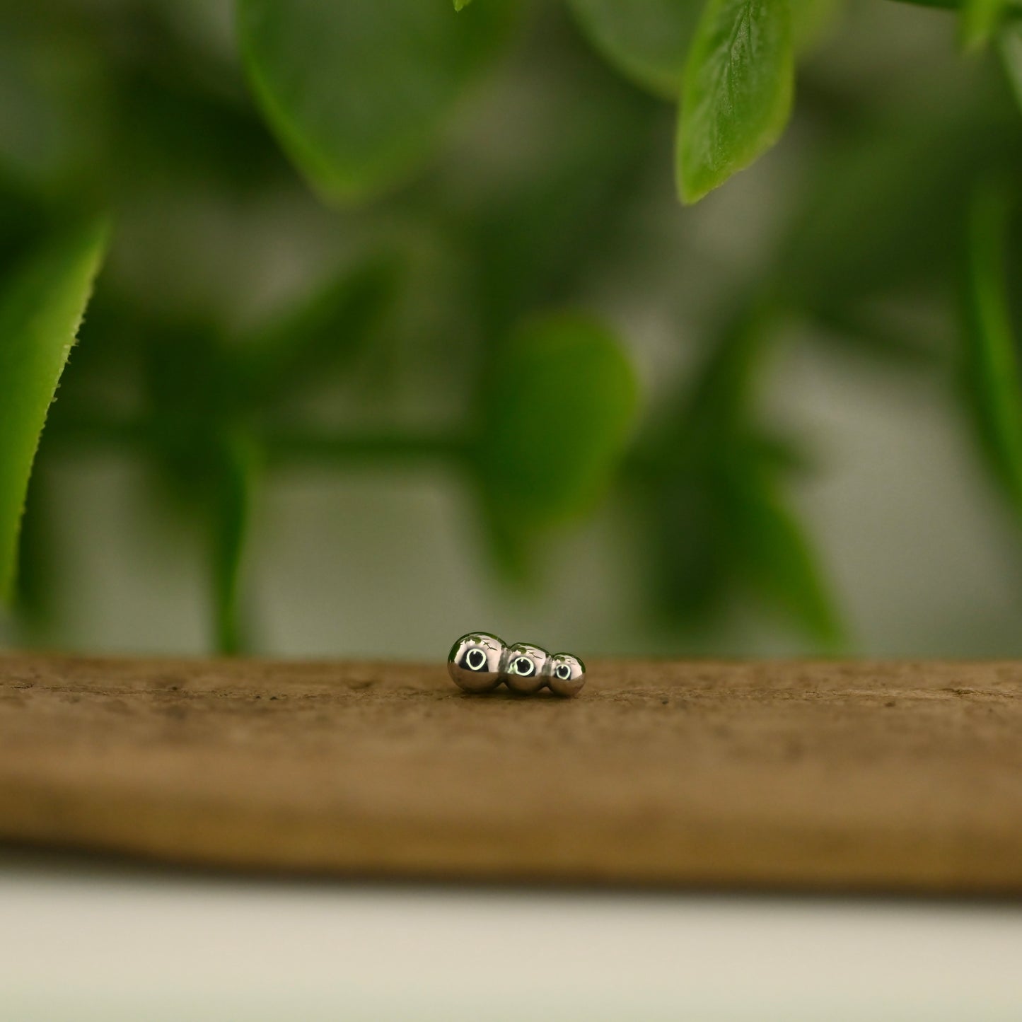 Alba Linear Tri Bead 5mm