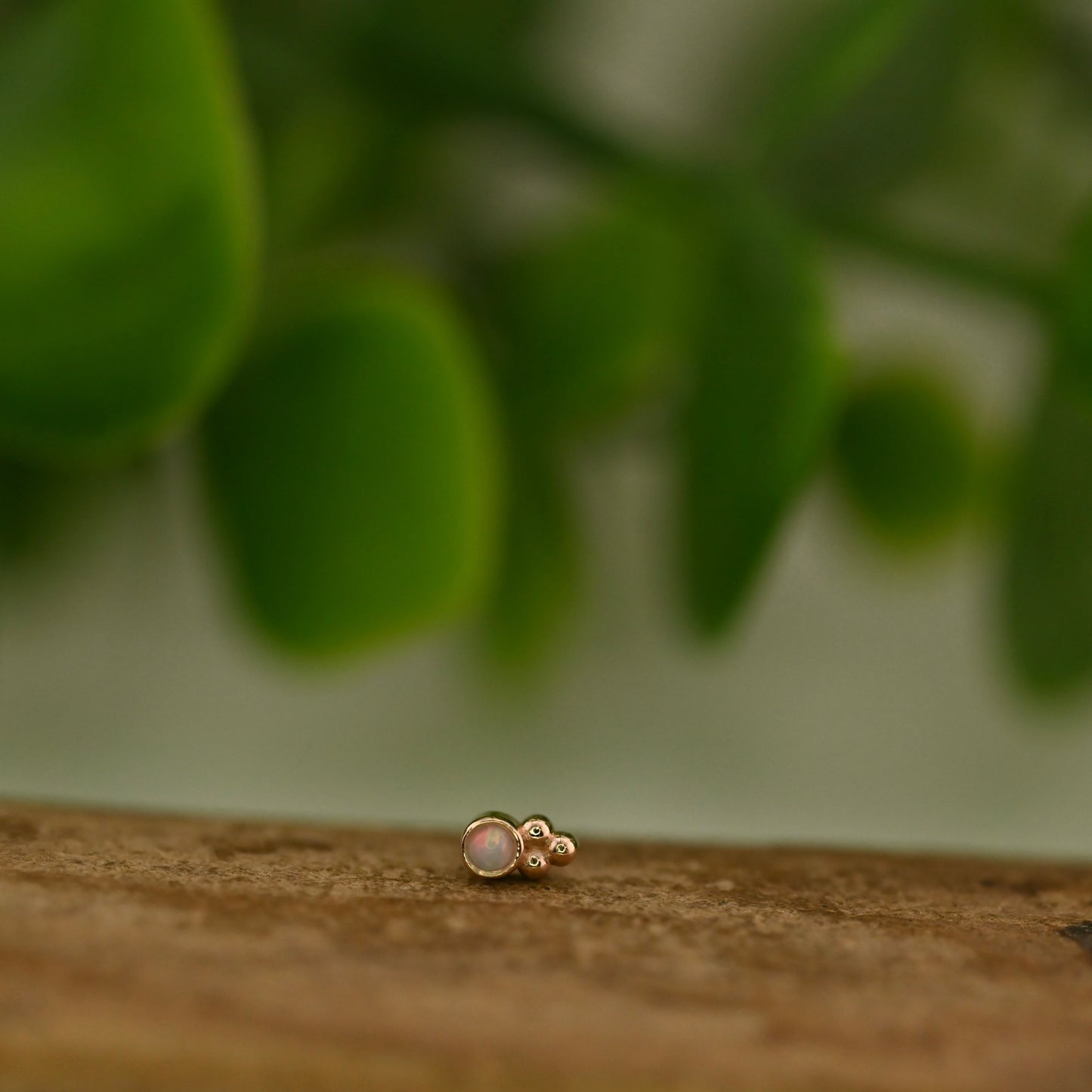 1.5mm Round Bezel with Tri Bead Accent