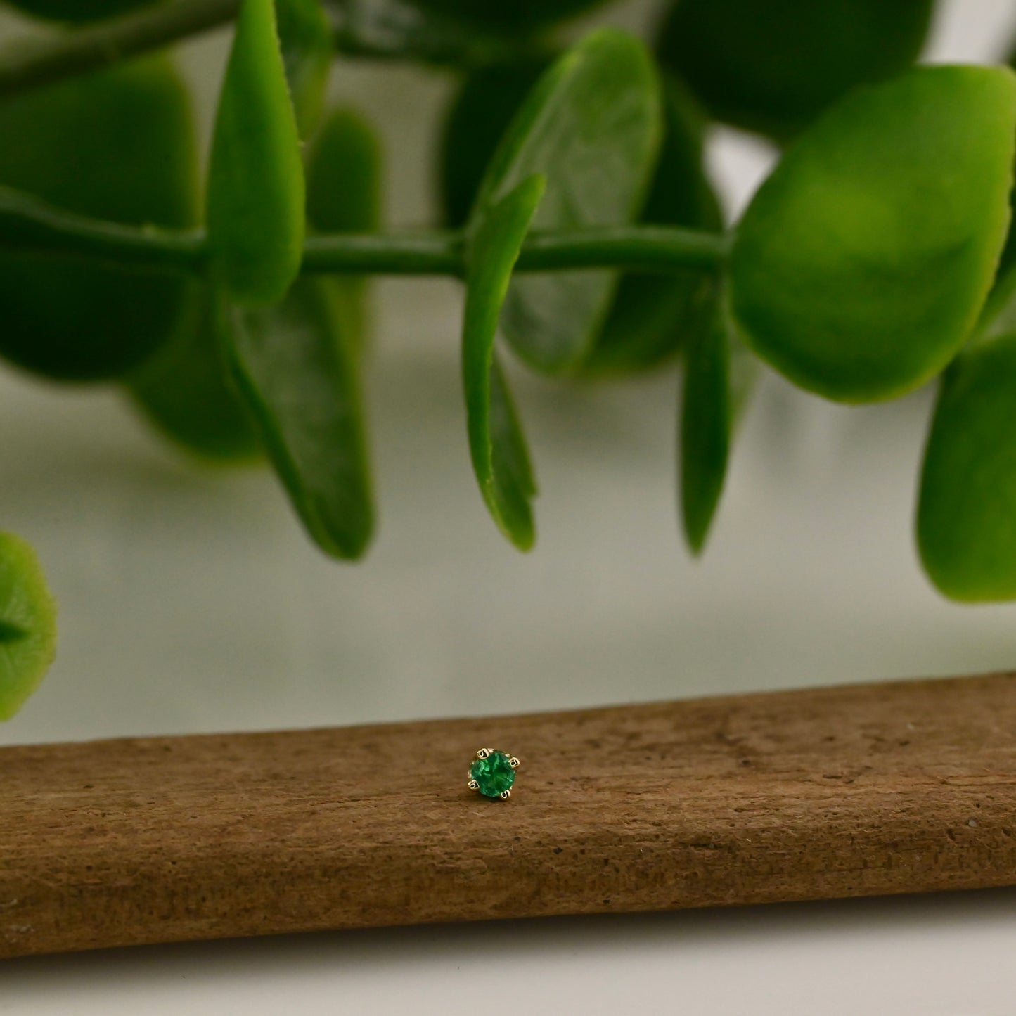 2mm Round 4 Prong - Threadless