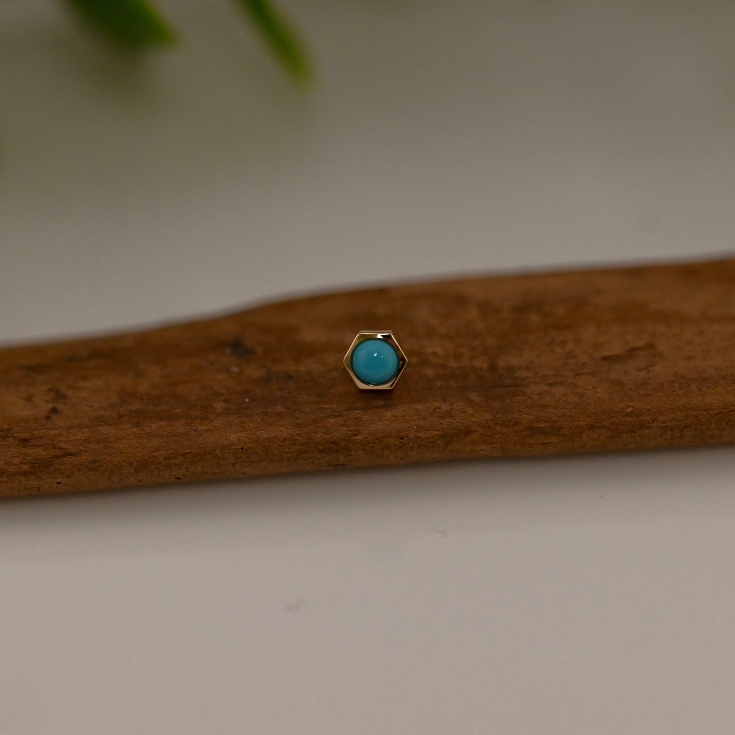 4mm Single Honeycomb with Gemstone - Threadless