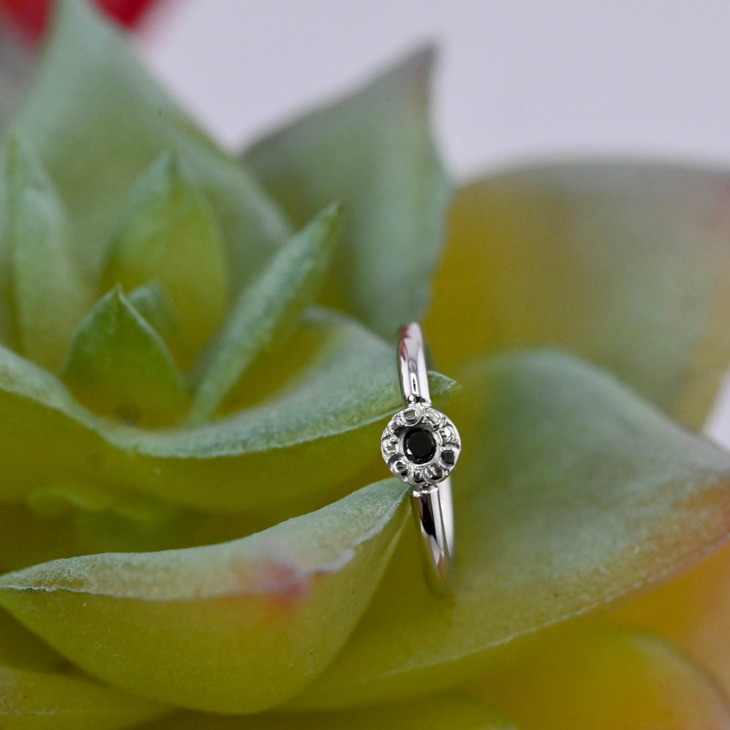 2.5mm Pave Circle Seam Ring - Agave in Bloom