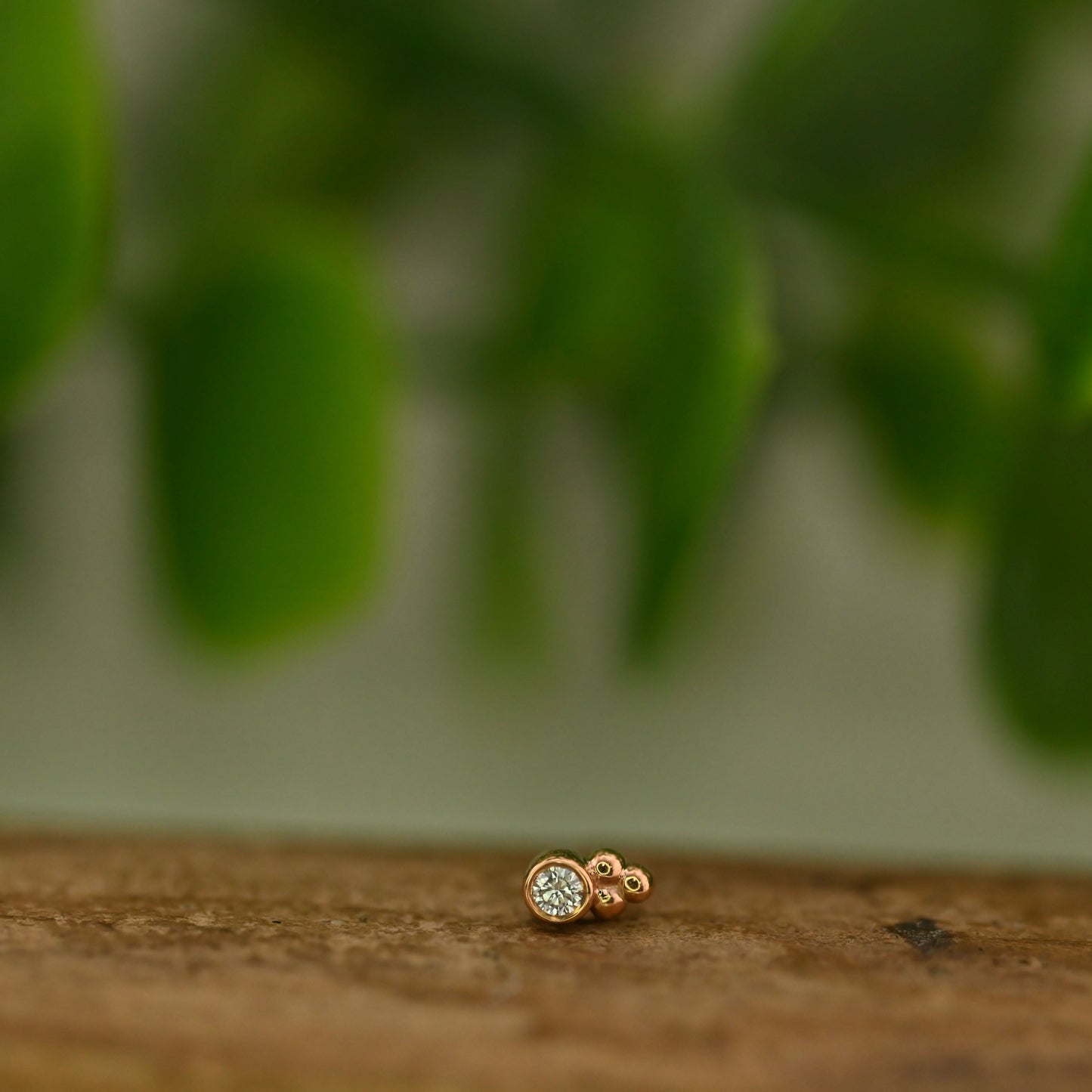 1.5mm Round Bezel with Tri Bead Accent