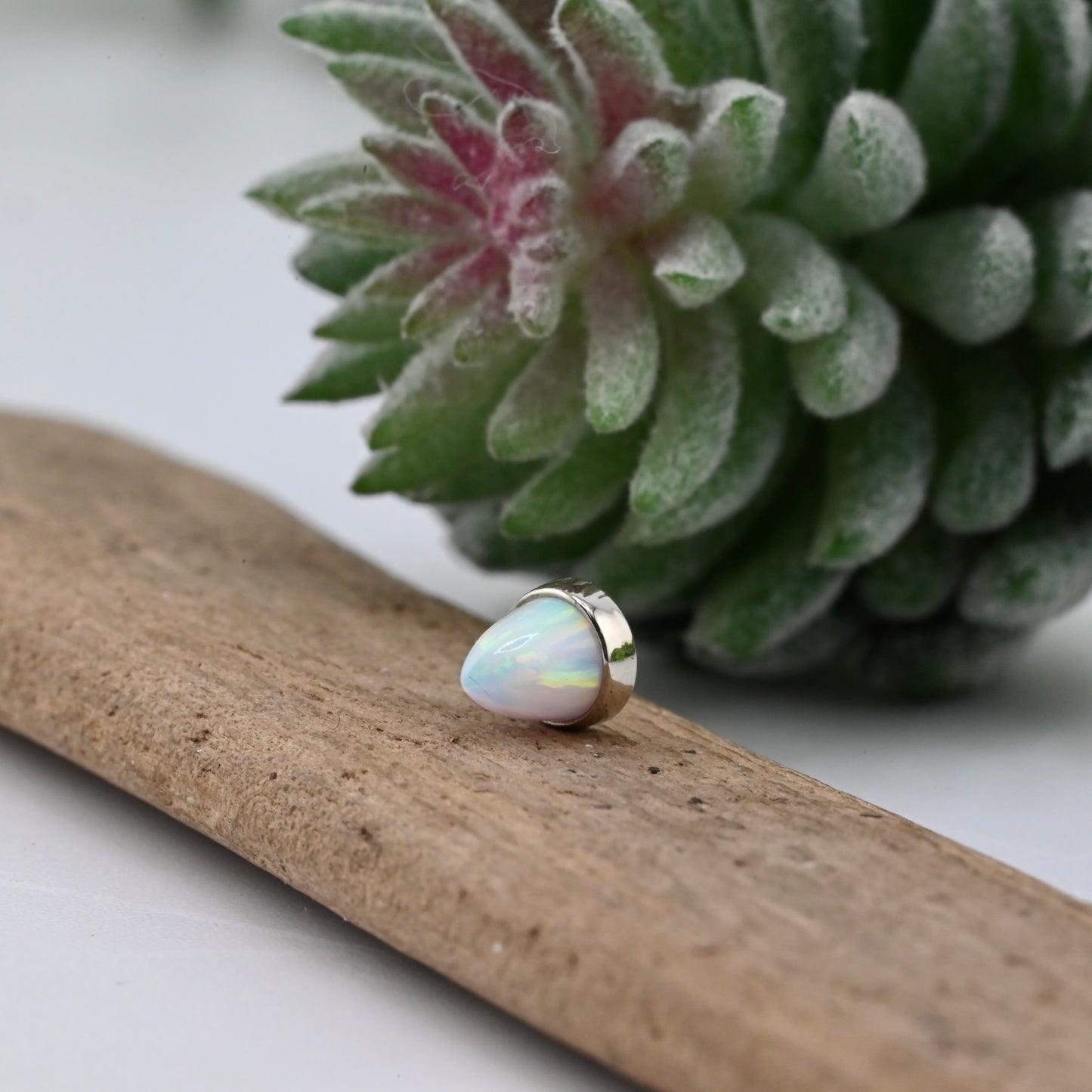 4mm Bezel Set Bullet End