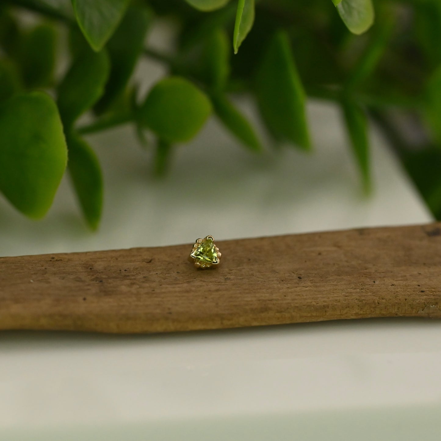 Beaded Trillion 4mm
