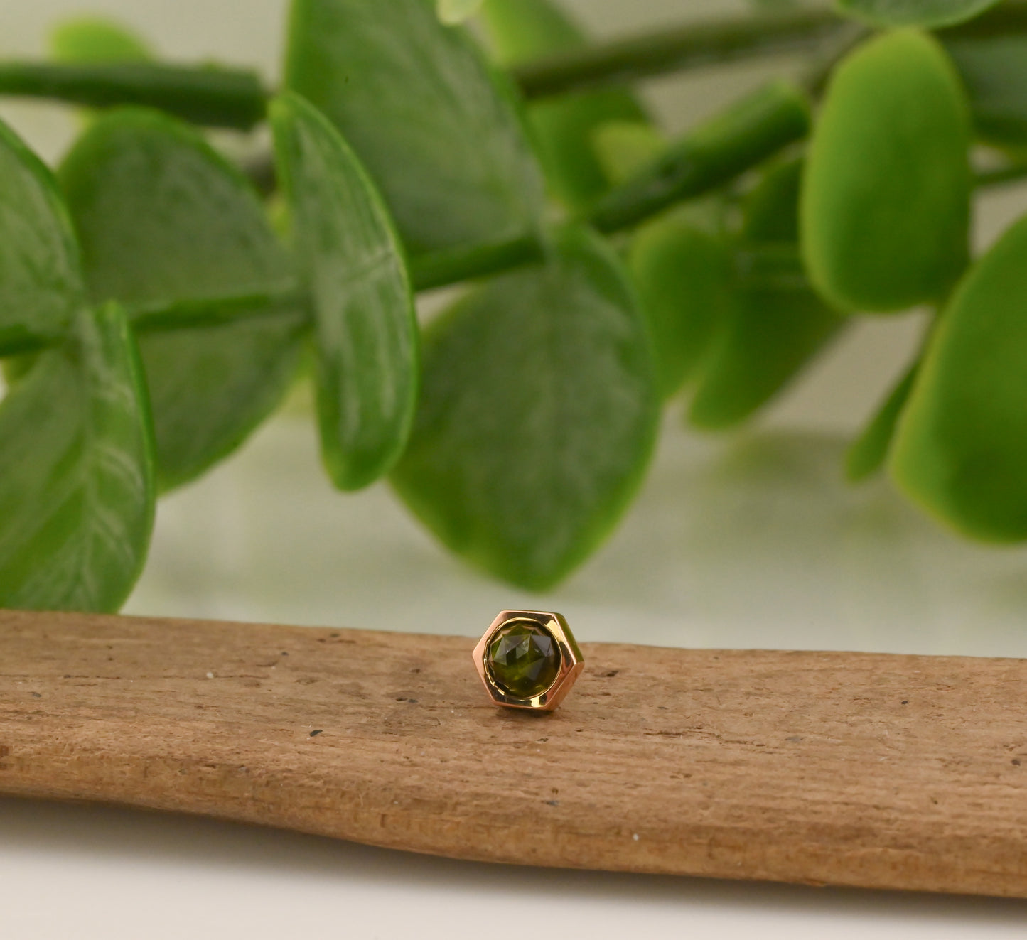 4mm Single Honeycomb with Gemstone - Threadless