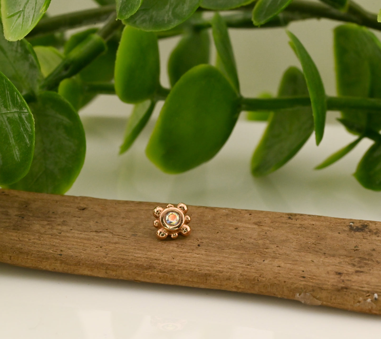 Round Bezel Surrounded by 8 Beads