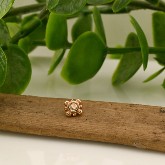 Round Bezel Surrounded by 8 Beads