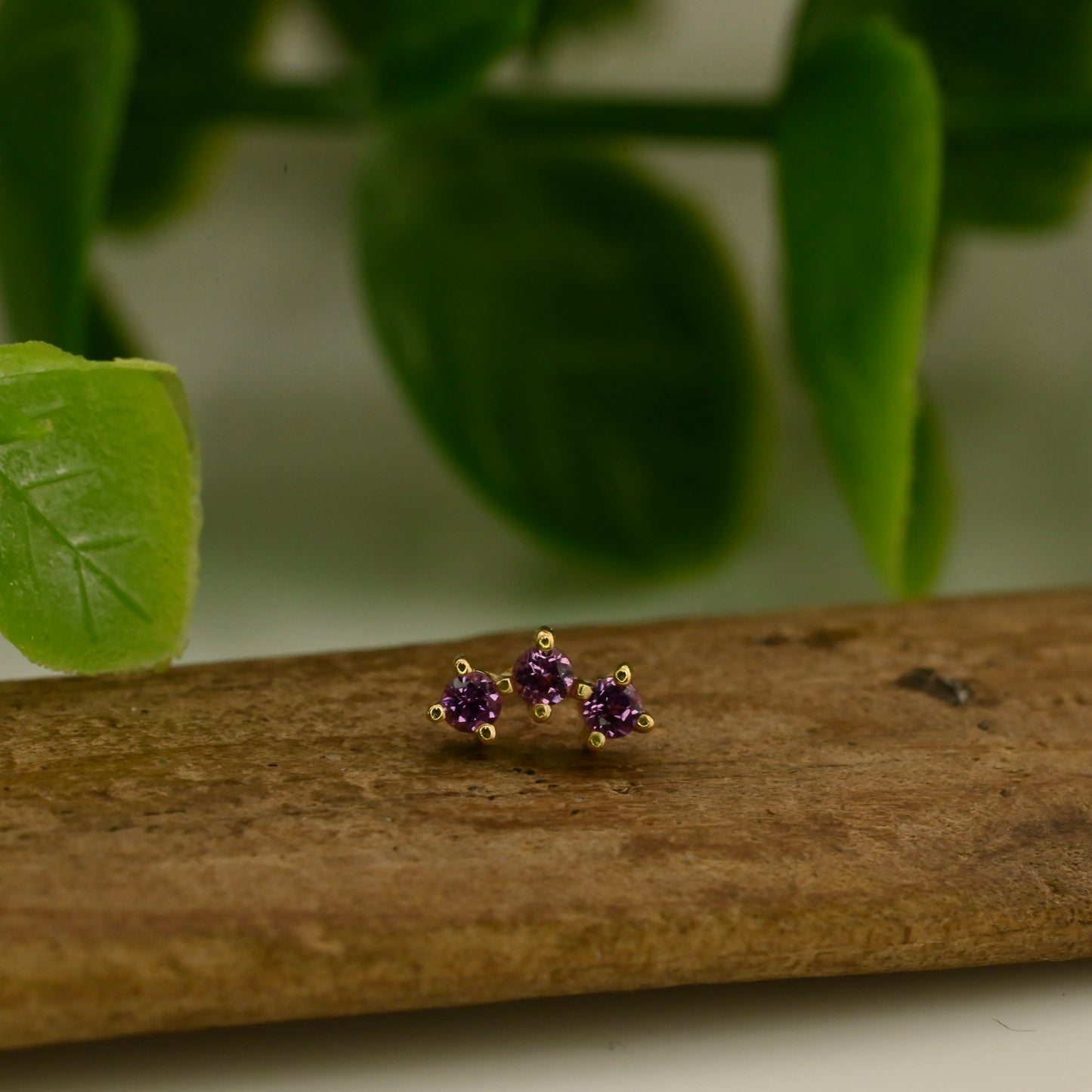 Muse with 1.5mm Gems