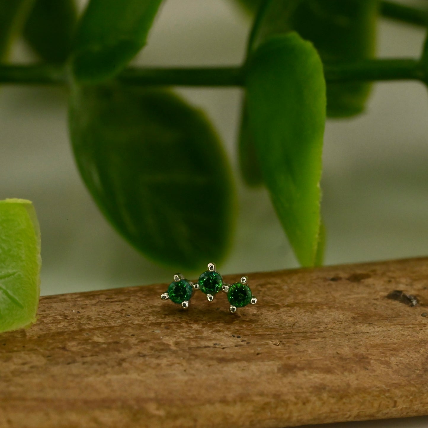 Muse with 1.5mm Gems