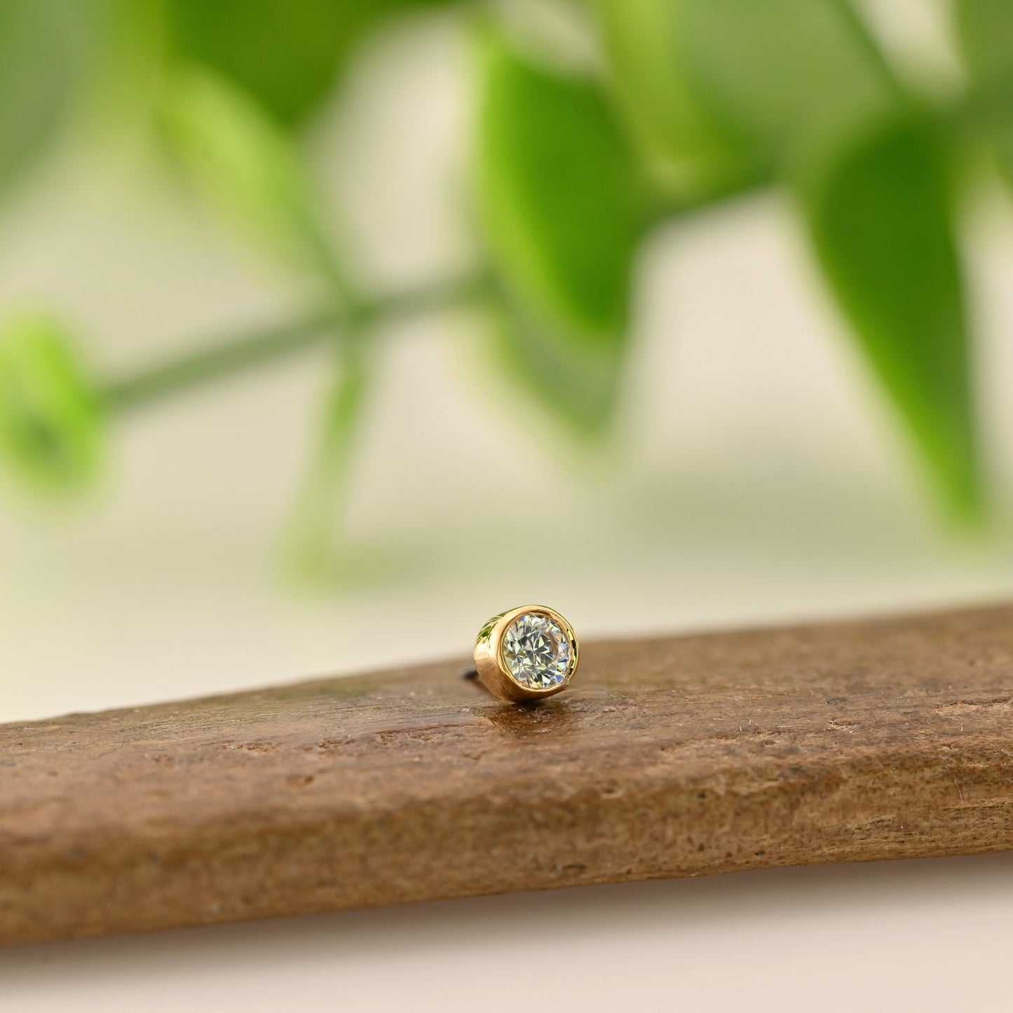 18K Bezel Set Gem End