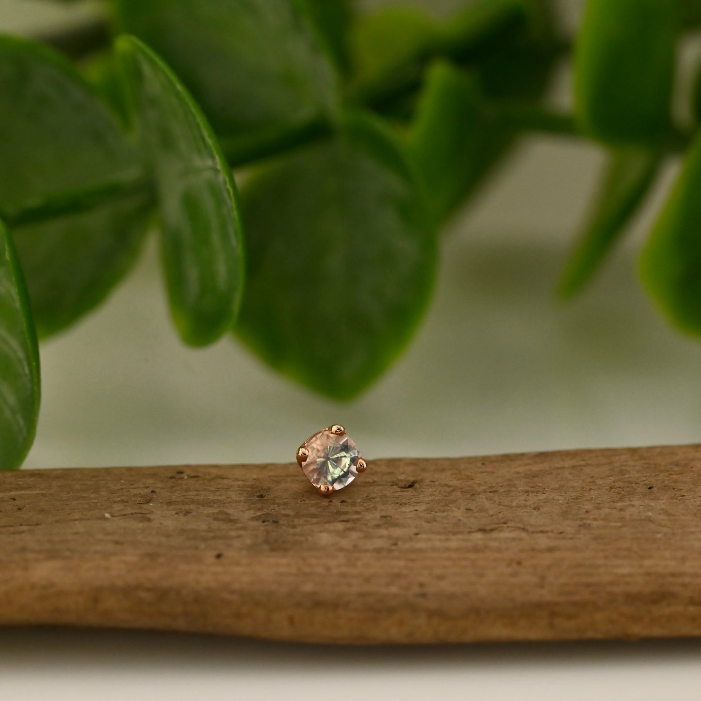 3mm Round 4 Prong - Threadless