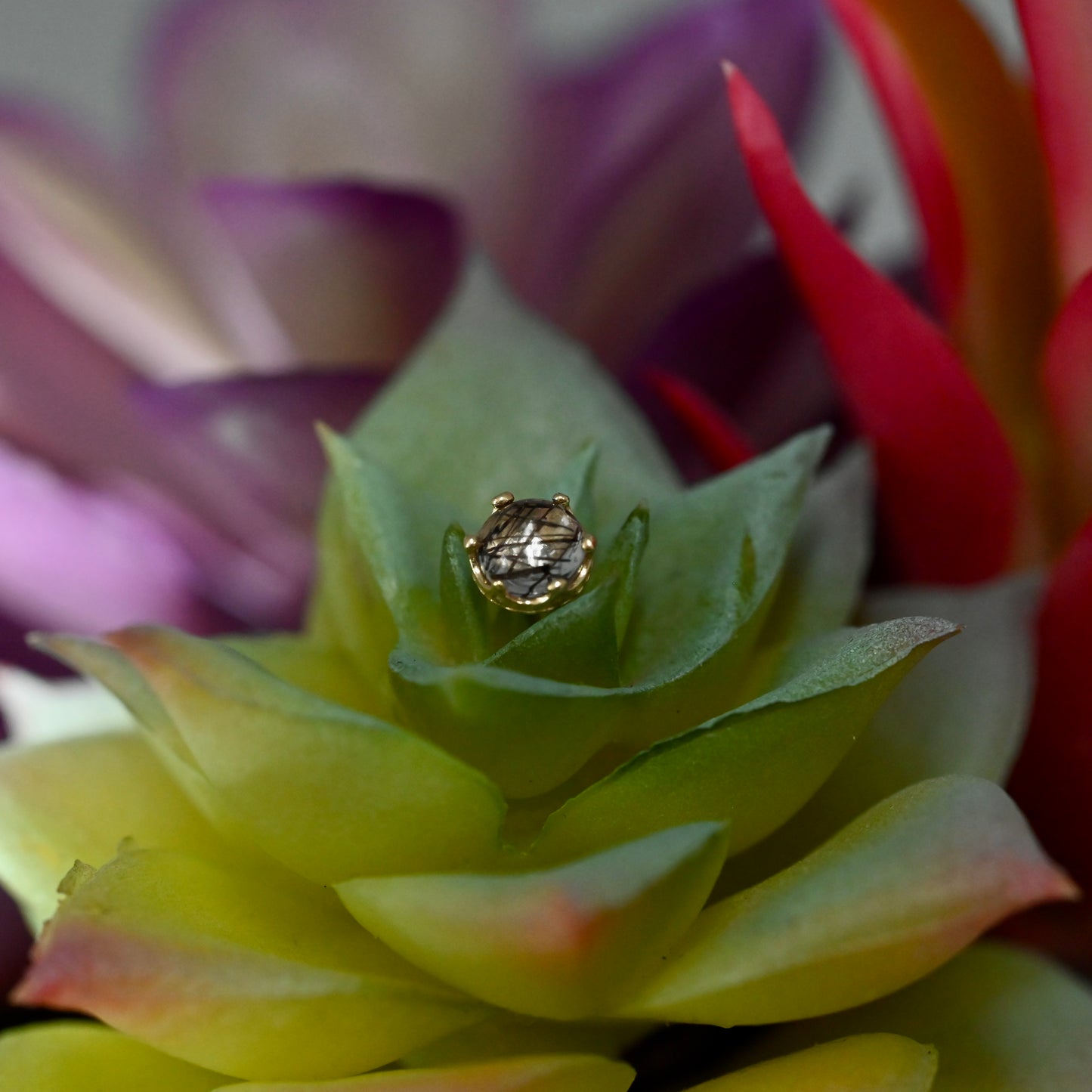 18K Gold Queen End