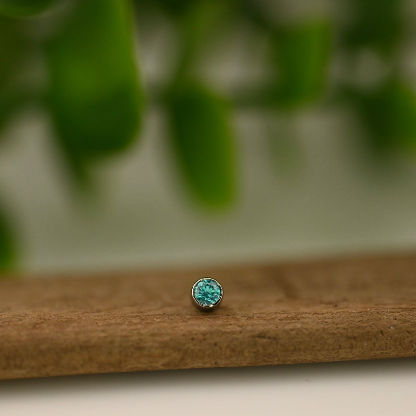 Titanium Bezel Set Gem - 16g Threaded