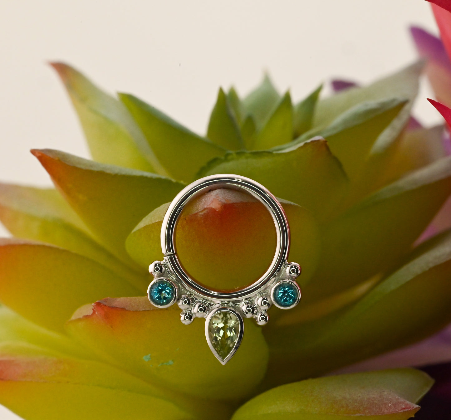 Eden Pear Seam Ring