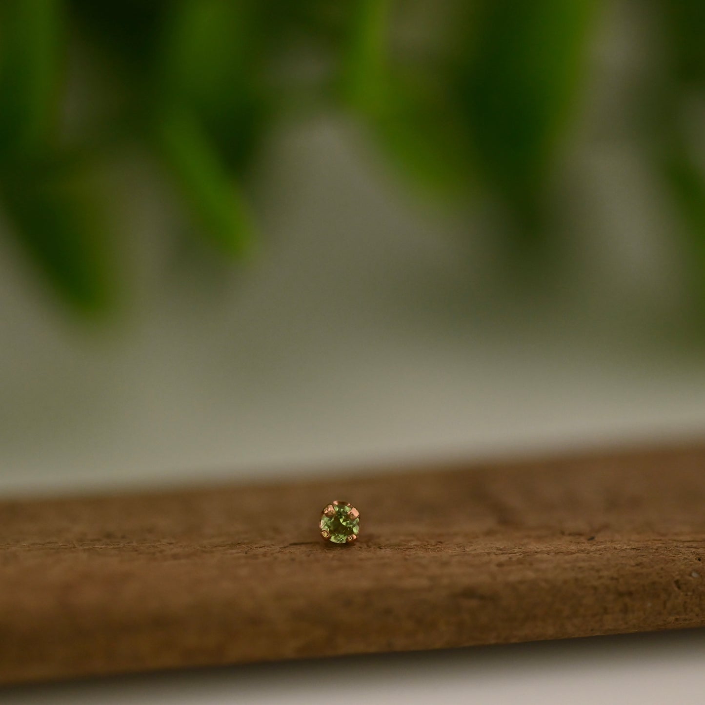 2mm Prong Set Gemstone