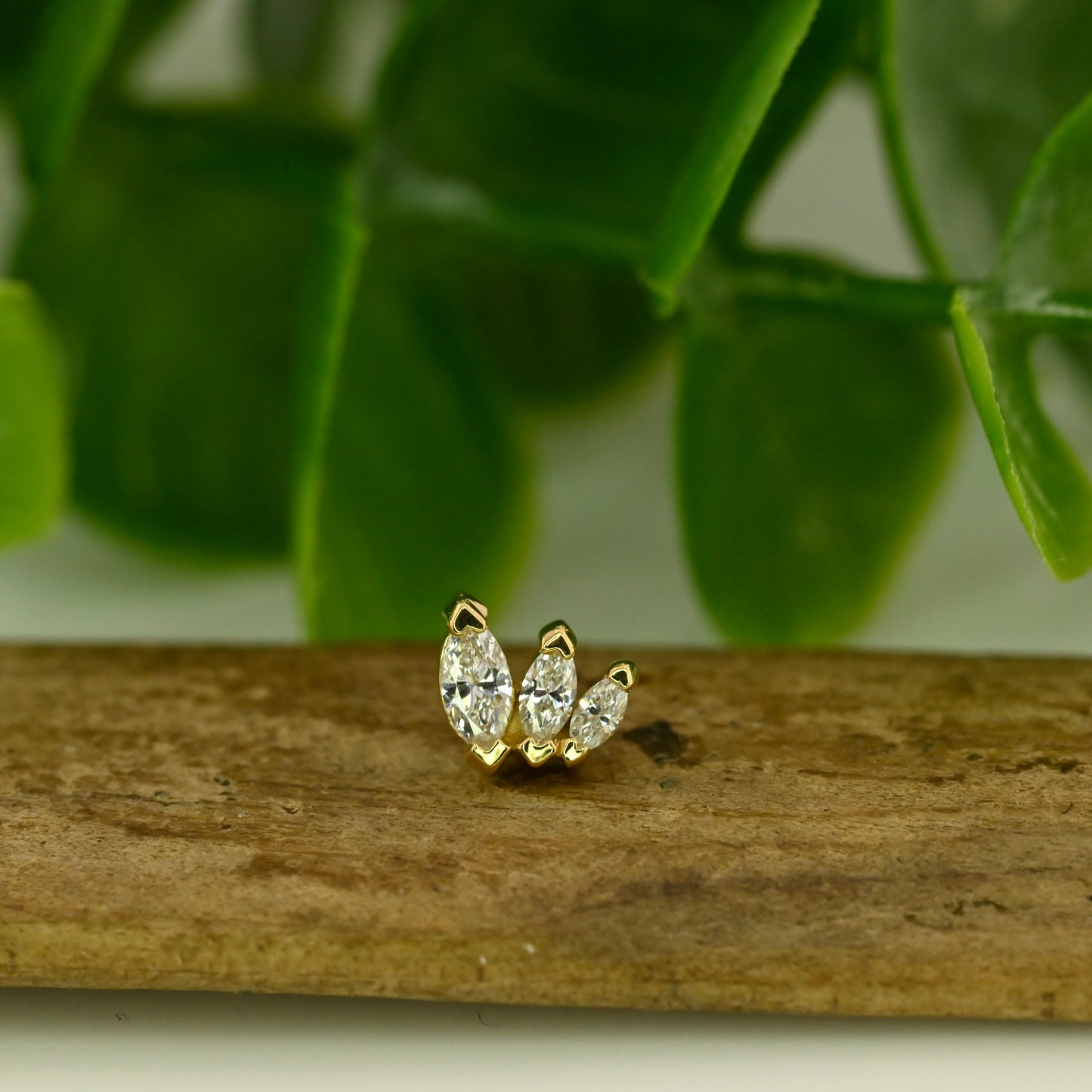 Tiny French Kiss - Threaded