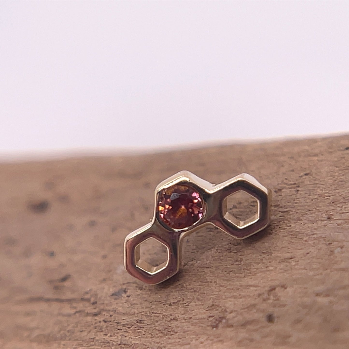 Honeycomb with Gem Center - 7mm - Threadless - Agave in Bloom