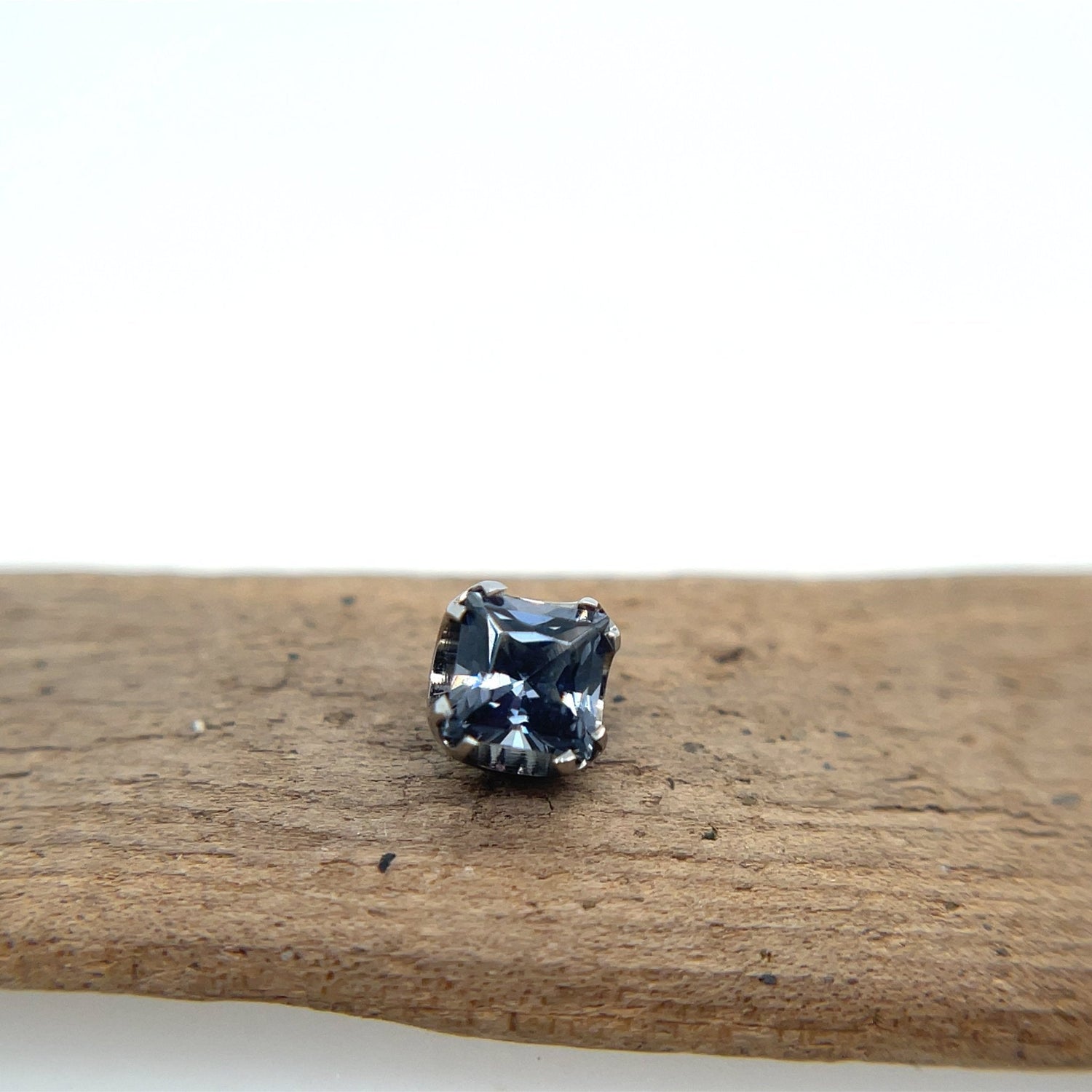 Prong Princess Cut Gem - Threaded - Agave in Bloom