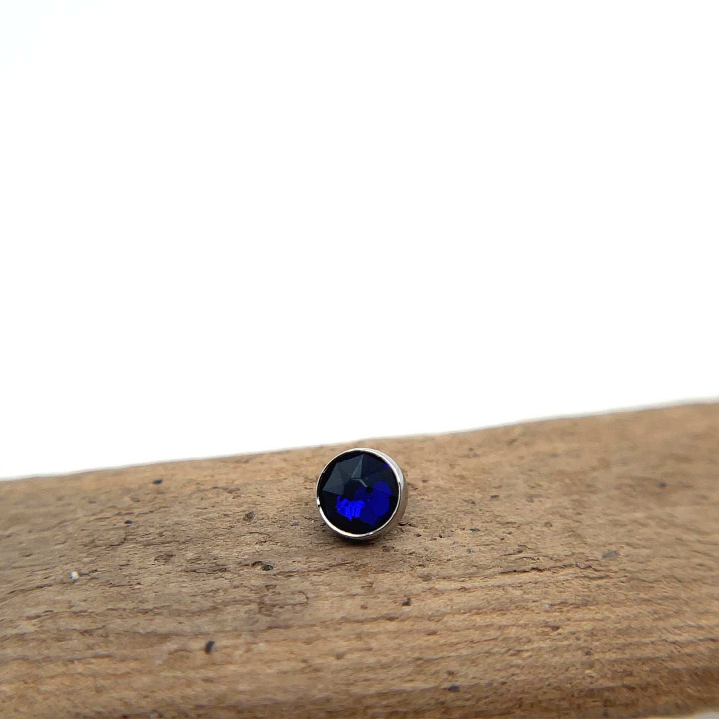 Titanium Flat Bottom Gem - 14g Threaded - Agave in Bloom