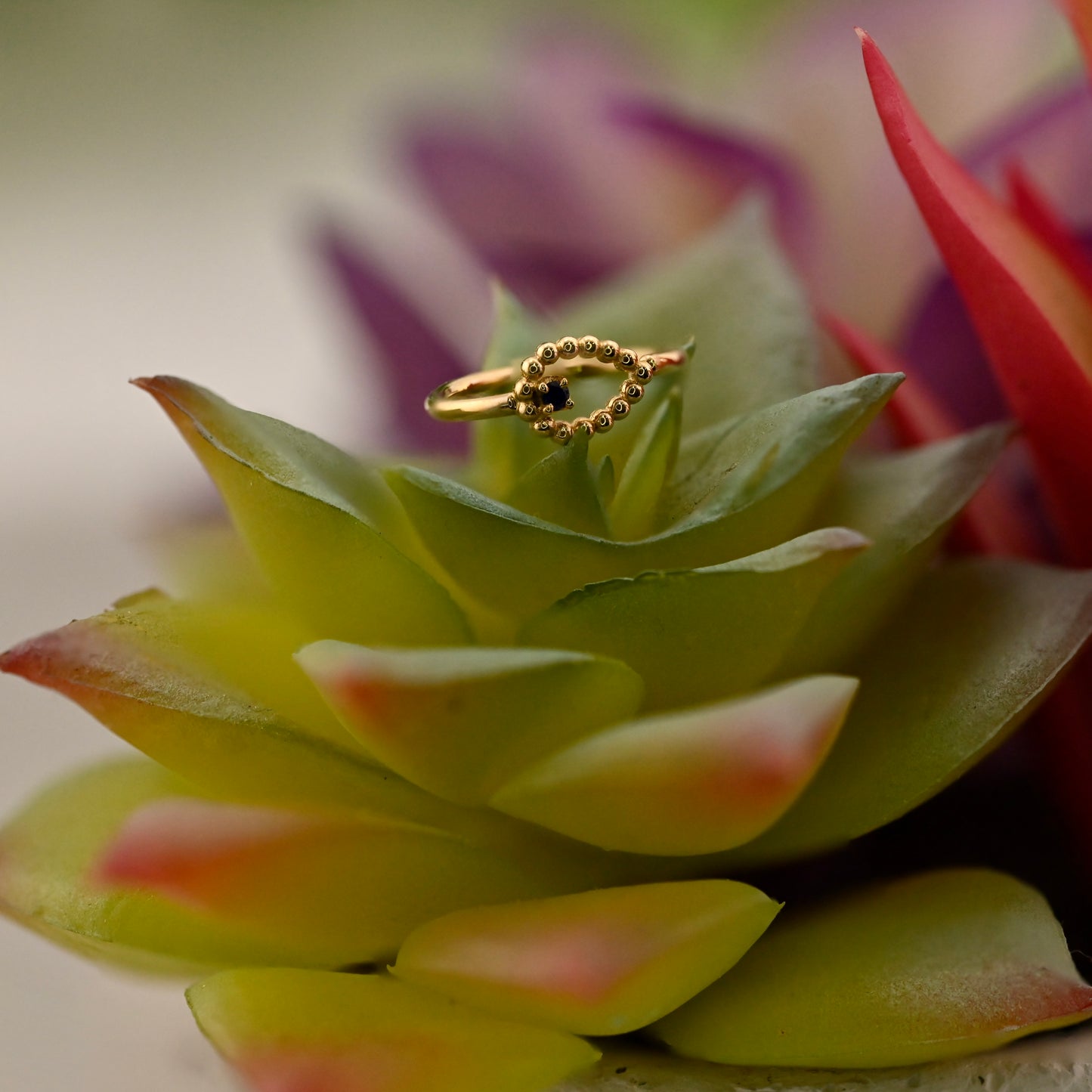 Fixed Ring with Sophie Tear - Navel Orientation