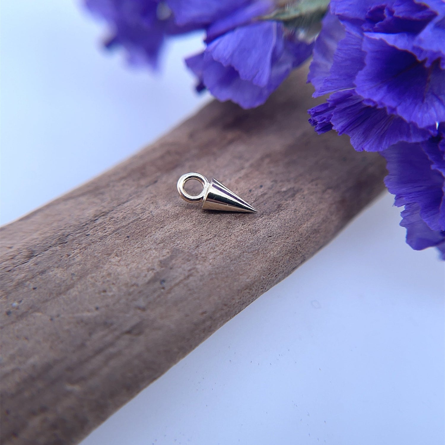 16g Charm with Spike 5mm - Agave in Bloom