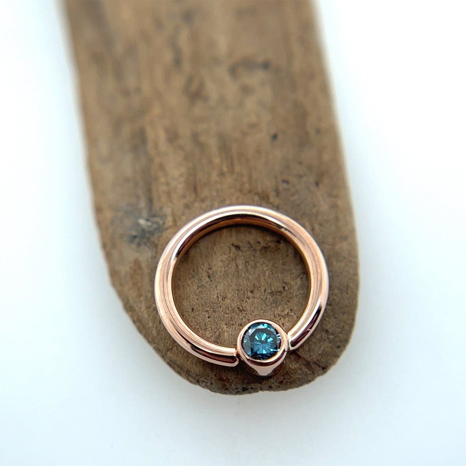 16g Fixed Ring with Open Back Round Bezel 2.5mm Gemstone - Nipple Orientation - Agave in Bloom