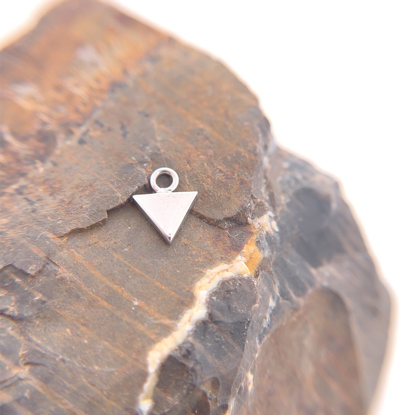 16g Rook Charm with Flat Triangle - Agave in Bloom