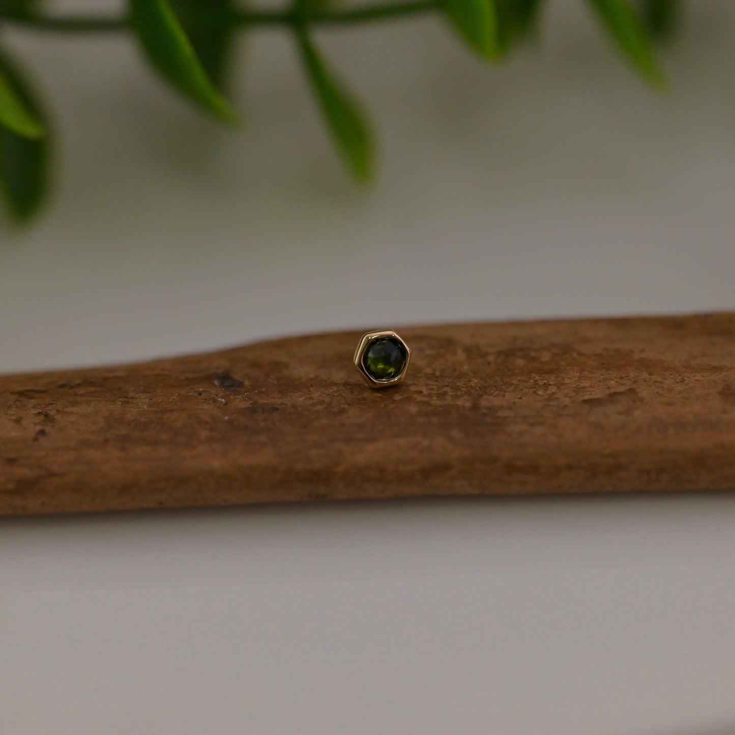 4mm Single Honeycomb with Gemstone - Threadless