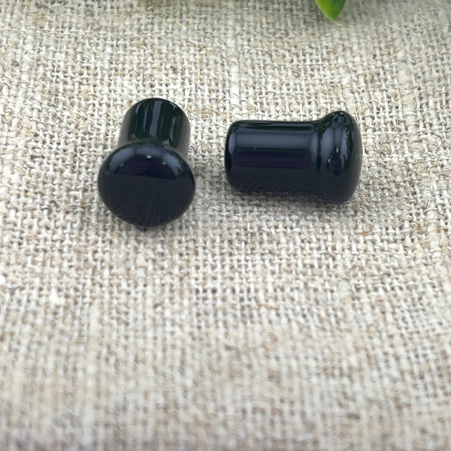 Black Obsidian Single Flare Plugs - Pair