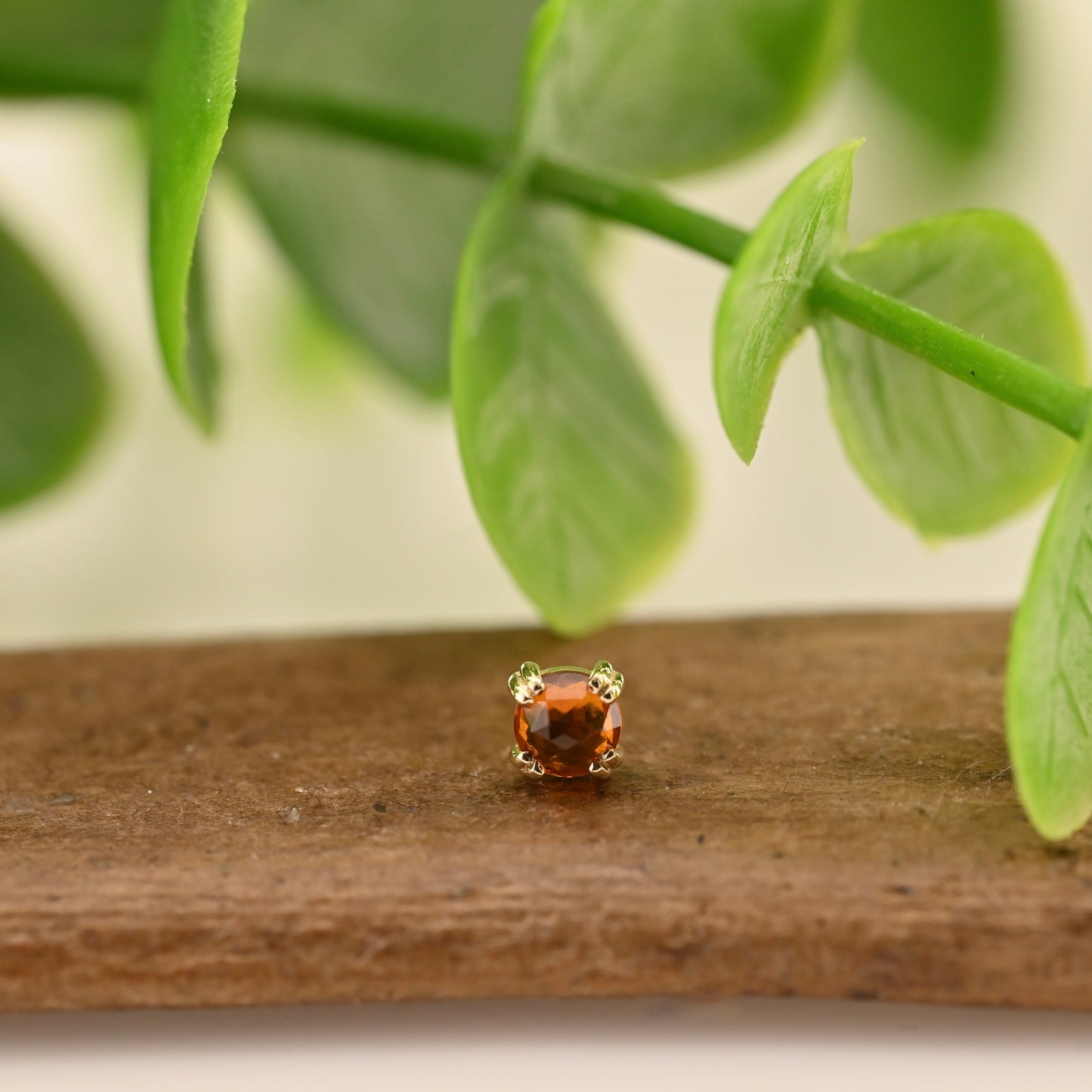 3mm Round Cab Prong - Threadless