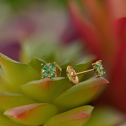 Traditional Earring with La Pousette Backing