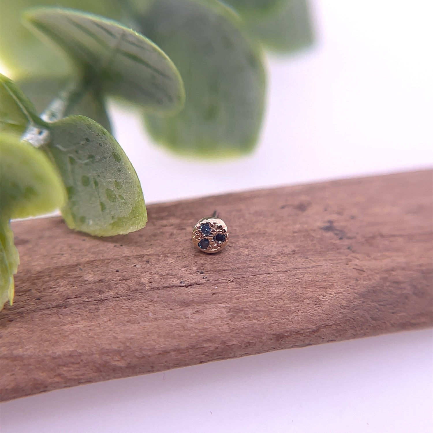 3 Gemstone Pave Circle 3mm - Agave in Bloom