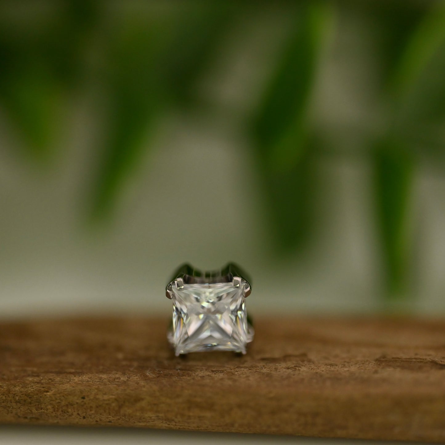 Prong Princess Cut Gem - Threaded