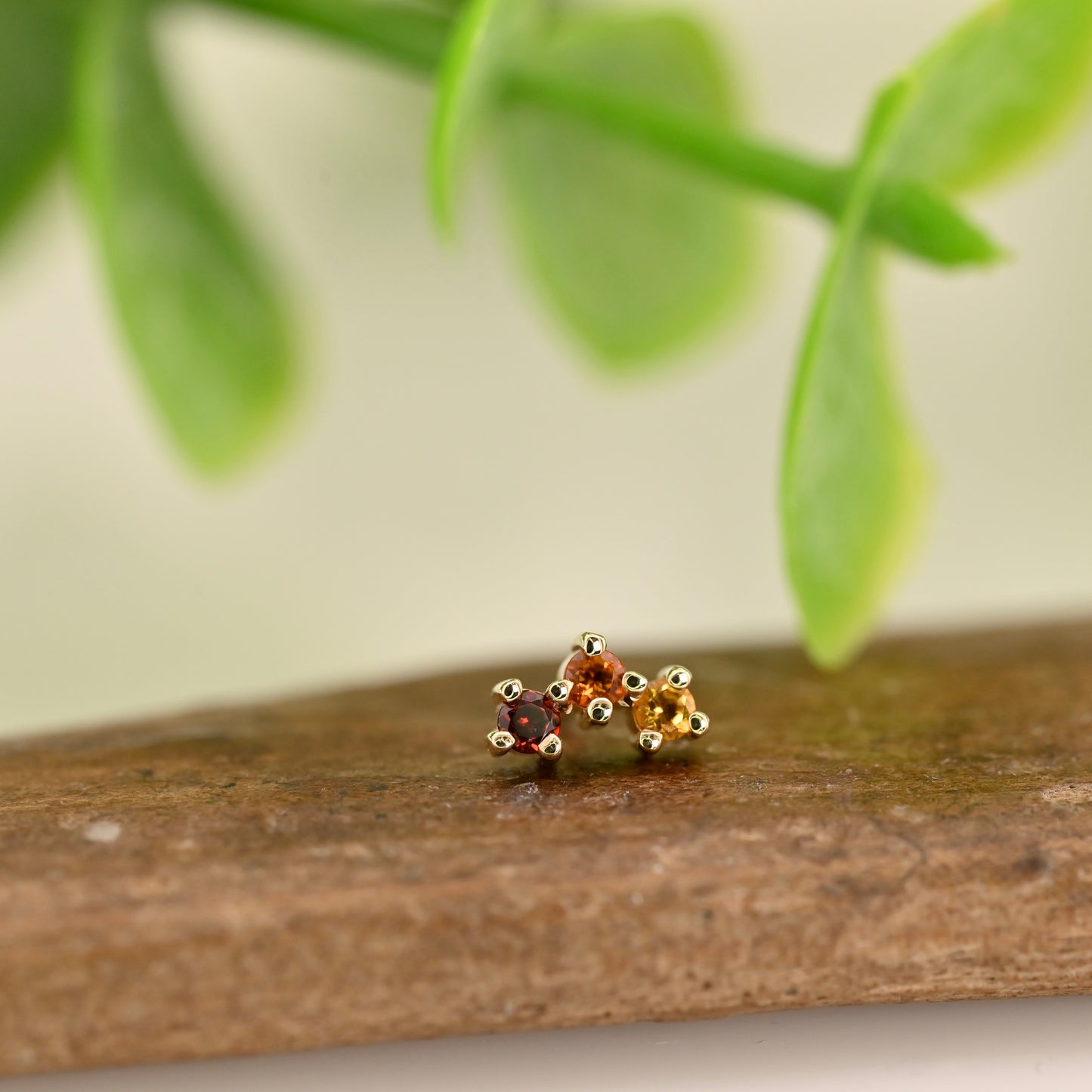 Muse with 1.5mm Gems