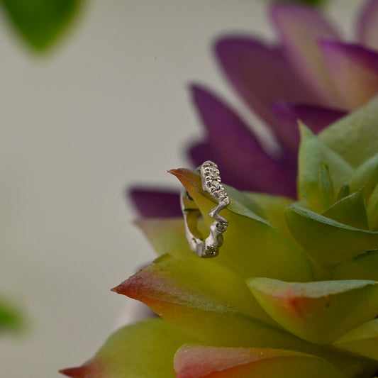 Either Way (Side Facing)