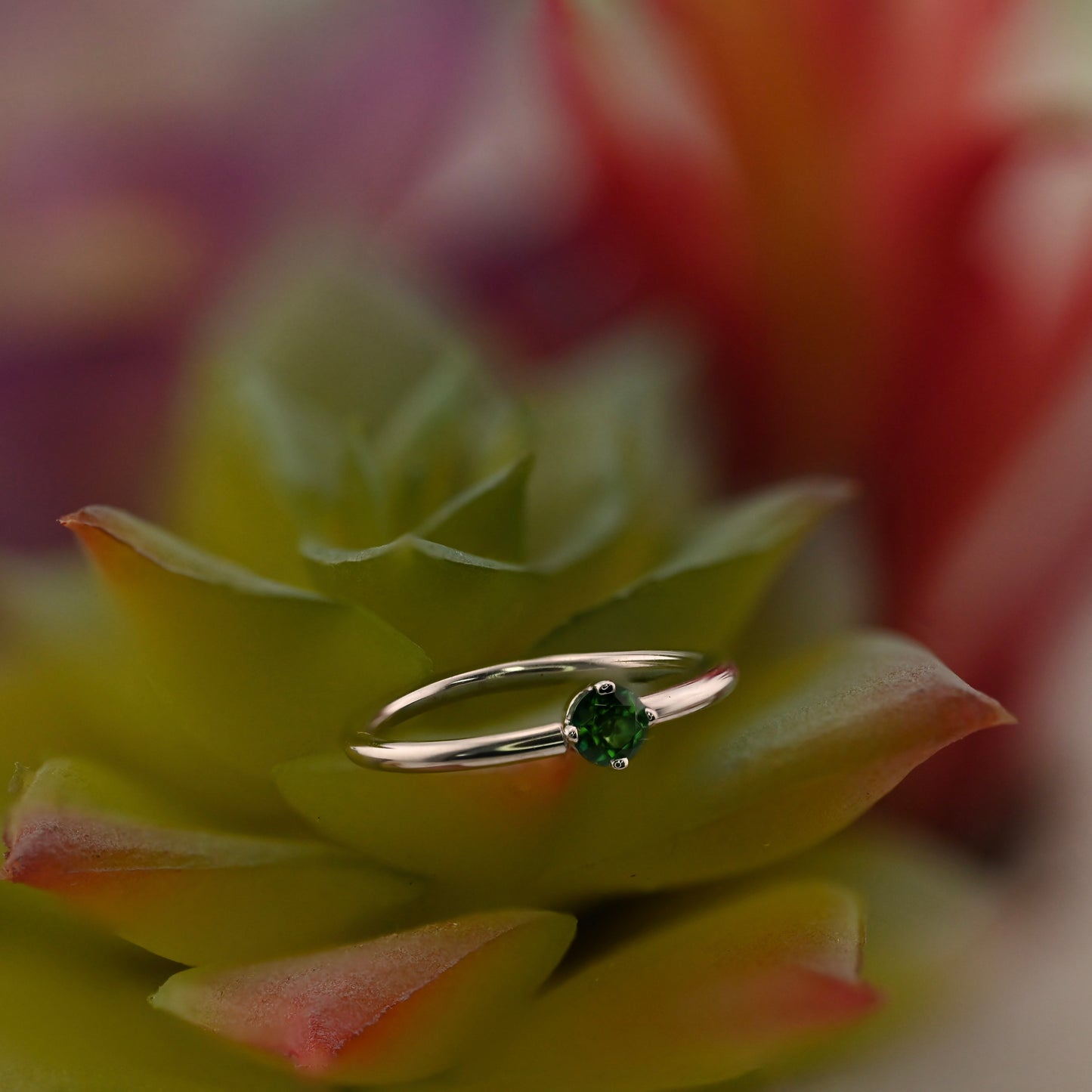 Fixed Ring with 3mm Round Prong Set Gemstone - Navel Orientation