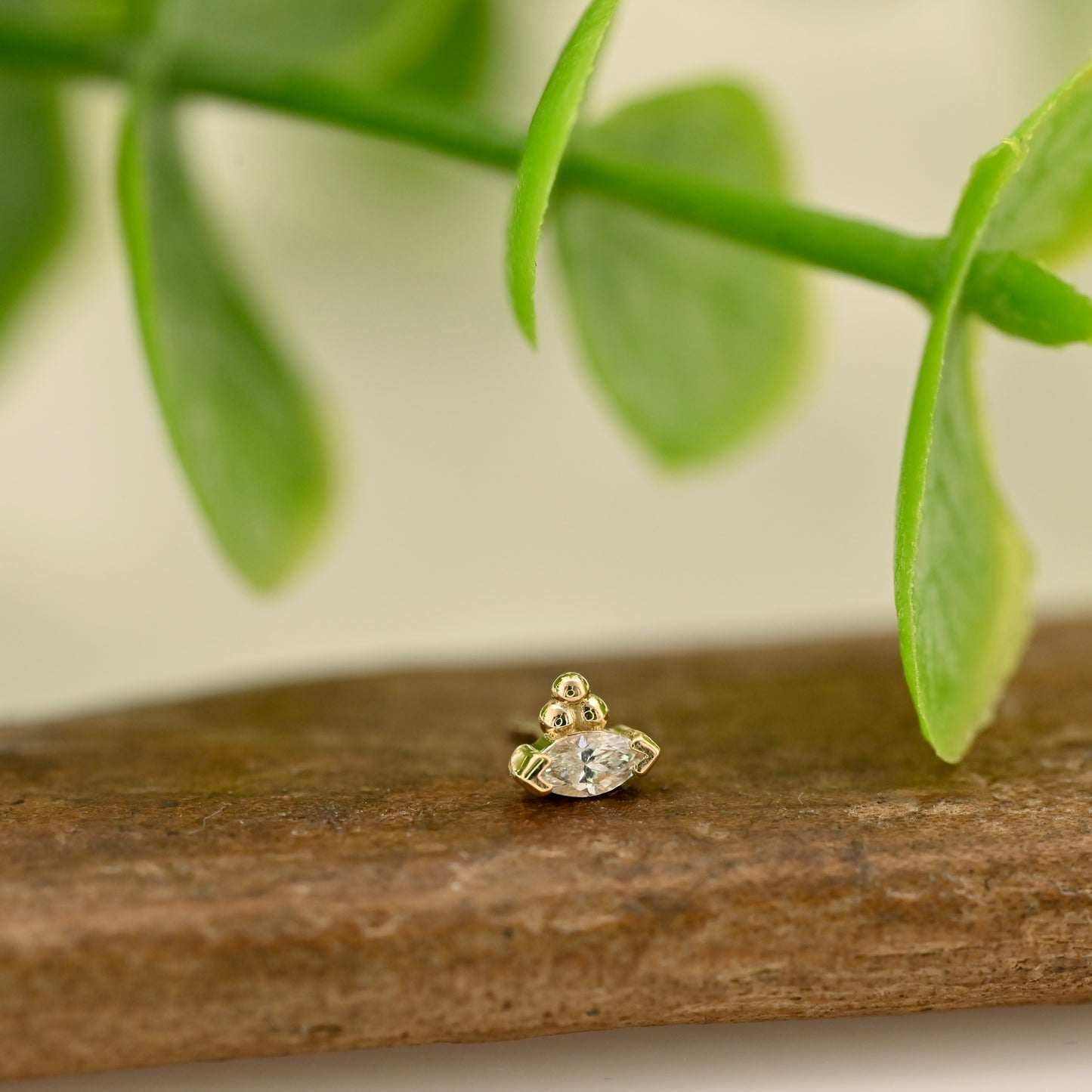Marquise V Prong with Tri Bead