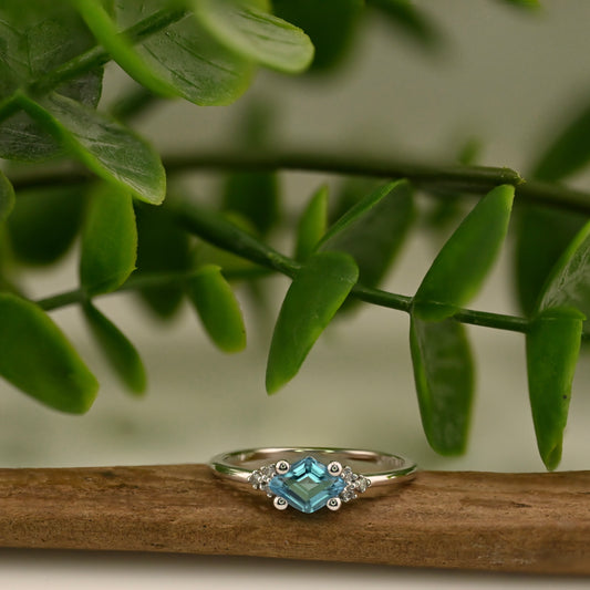 Diamond Shape Gemstone Ring