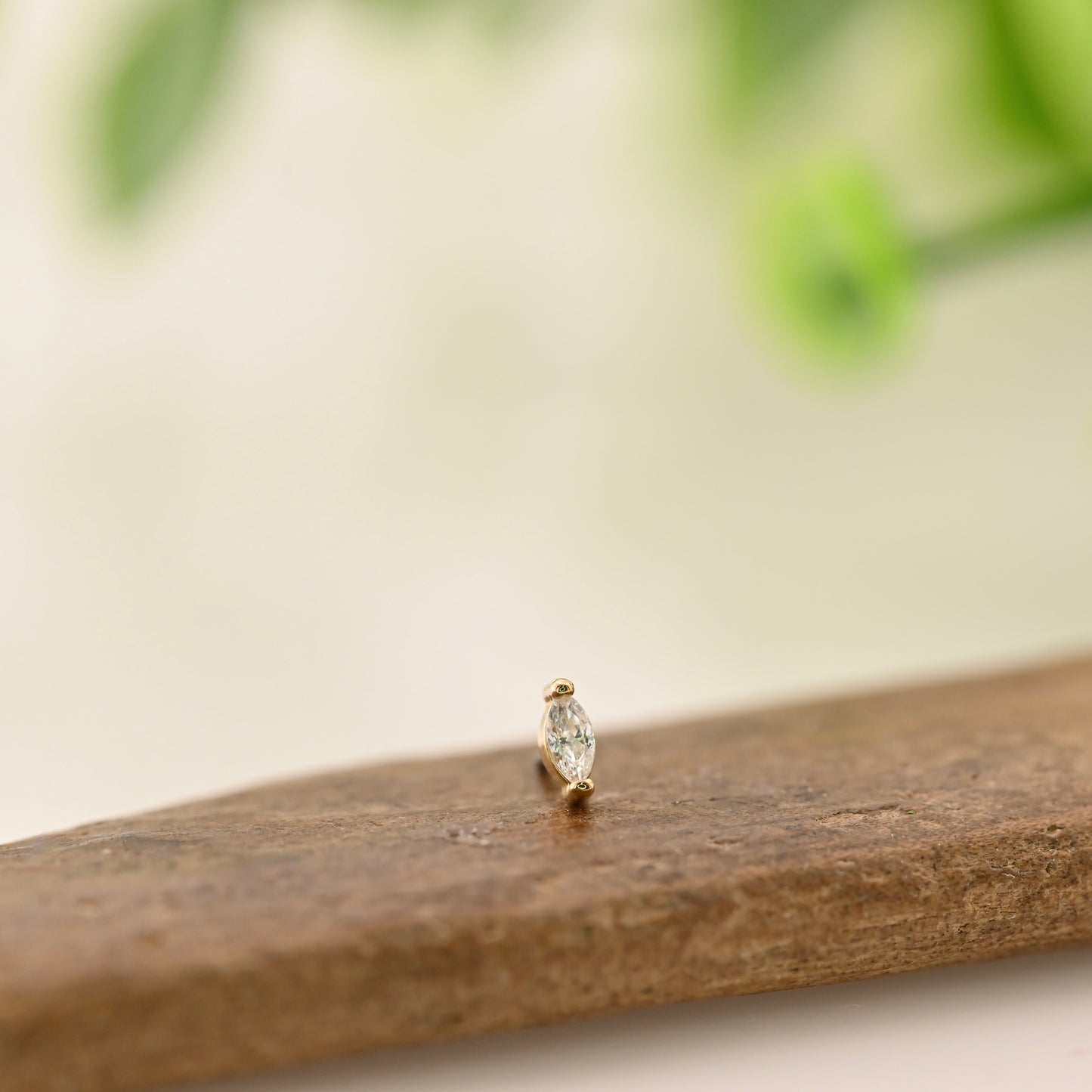 18K Marquise Prong End