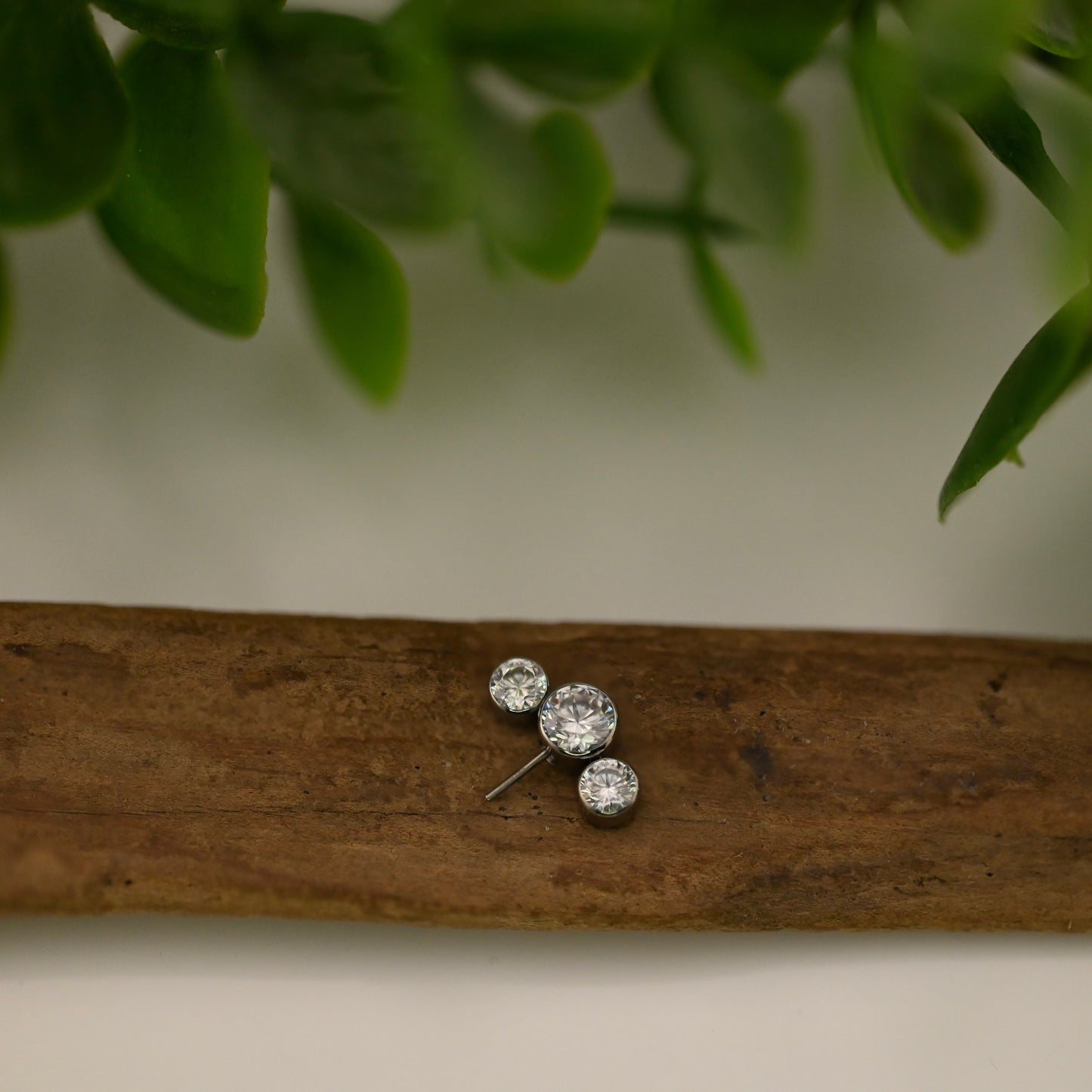 Titanium Triplet Bijoux Side Set End Only - NB11T
