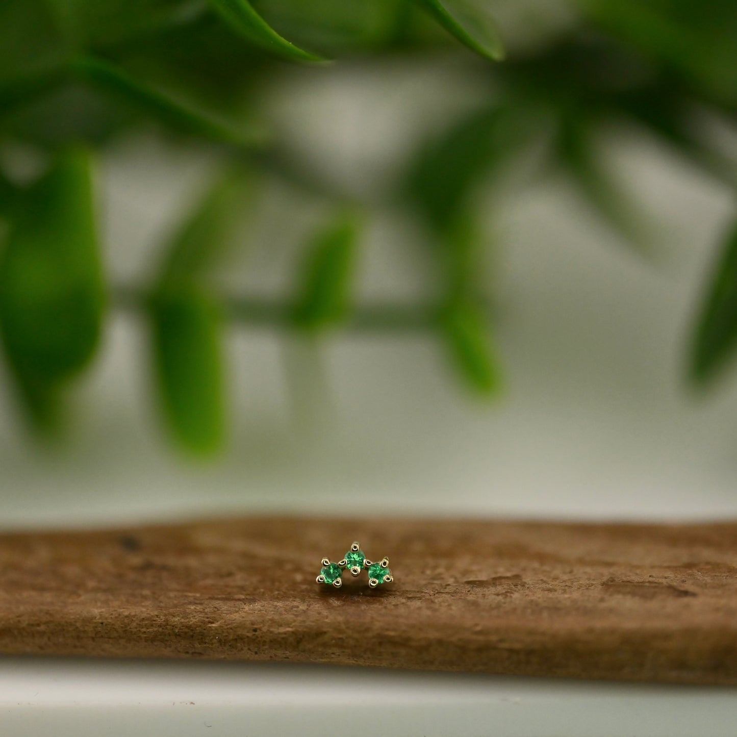 Muse with 1.5mm Gems