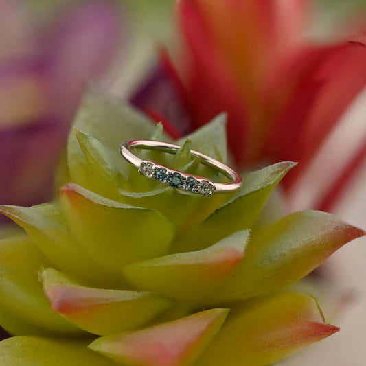 5 Gem Blaze with 1.5mm Gemstones- Navel Orientation