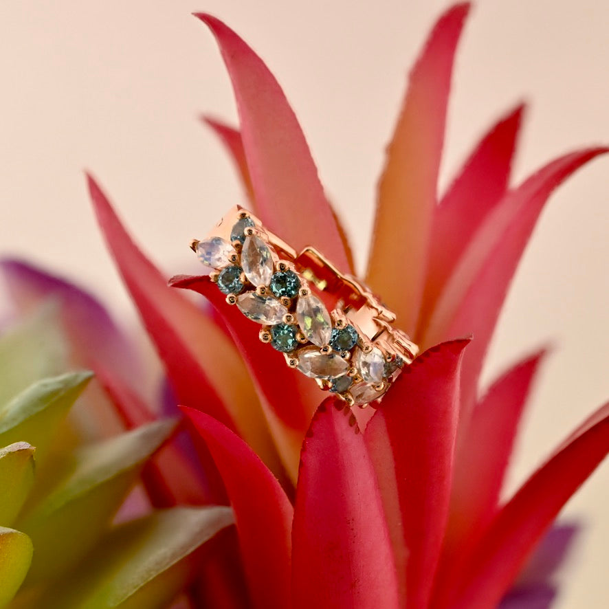 Isabella Hinge Ring