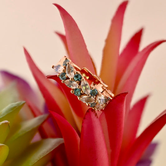 Isabella Hinge Ring