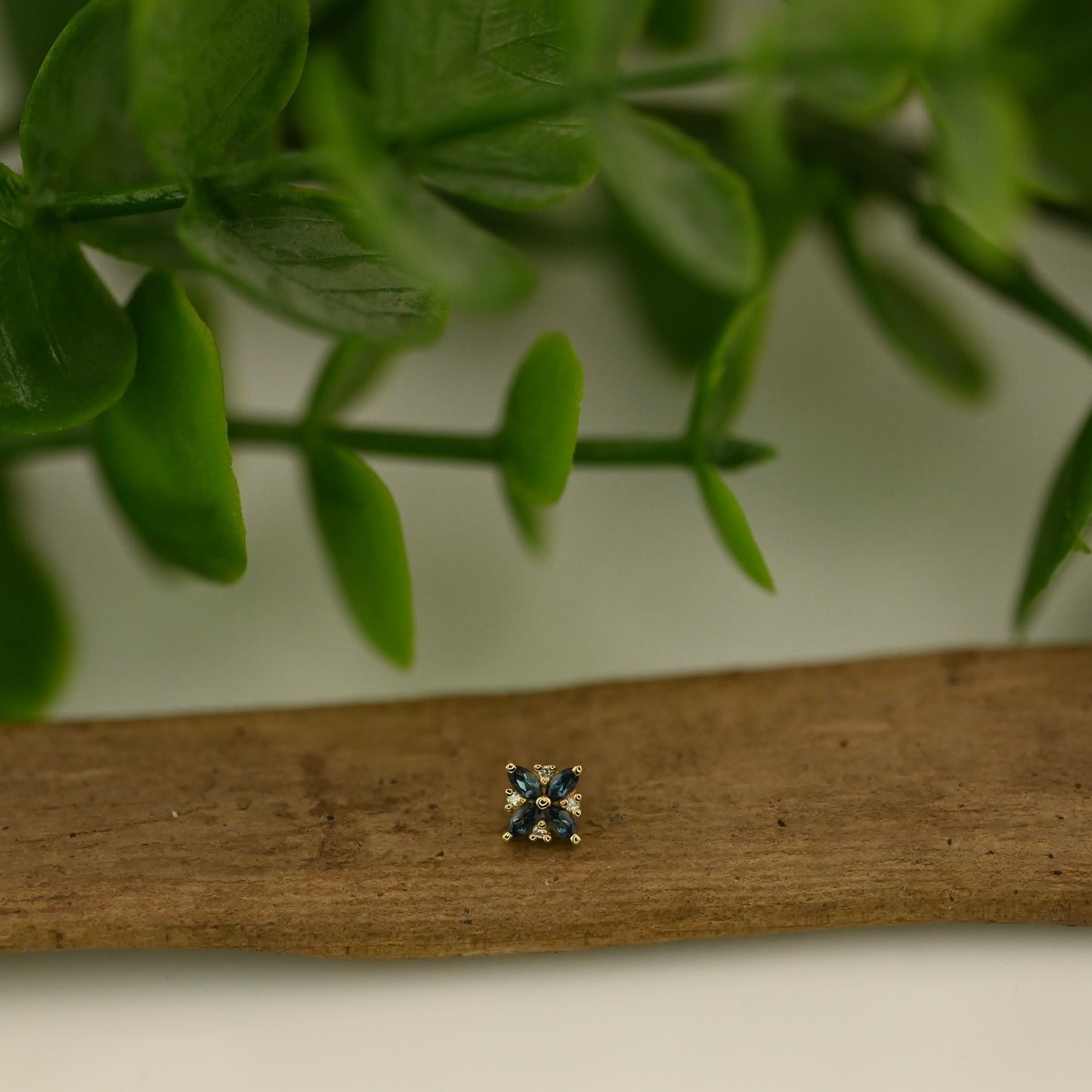 Tiny Pleades - 4.5mm