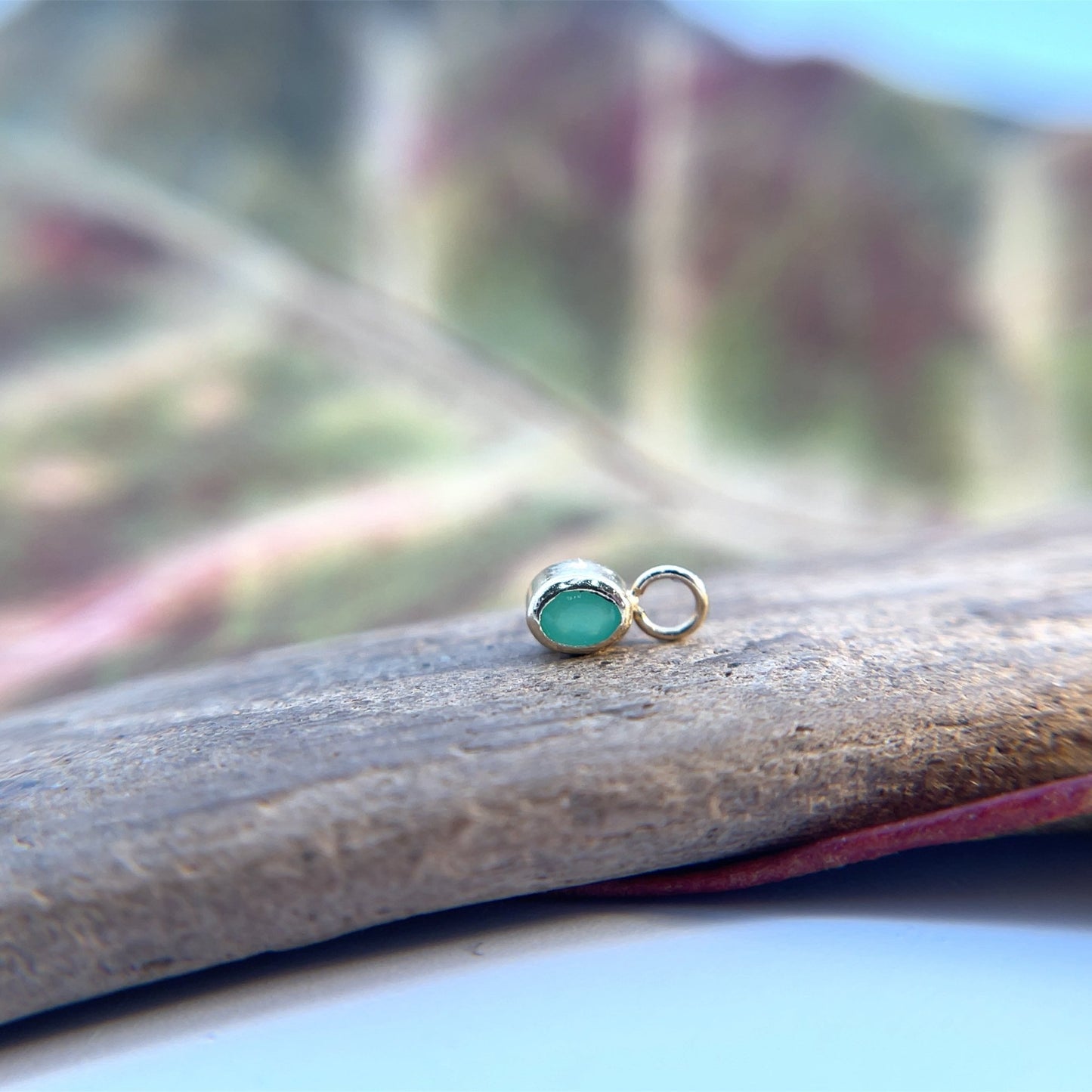 Chrysoprase Oval Charm - Agave in Bloom